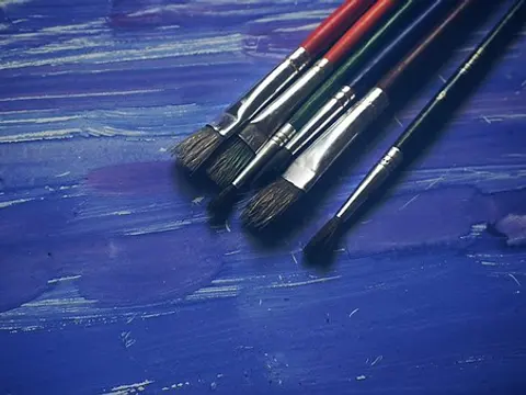 Proper paints and brushes